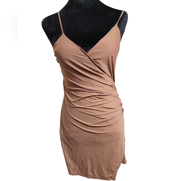 NWT Lumiere by Urban Outfitters L Cocoa knit mini Dress ruching spaghetti strap - Picture 1 of 10